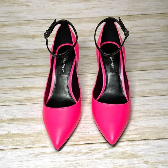 NIB Nine West Women Erra3 Hot Pink & Black Ankle Strap Pump Size 5M - Picture 2 of 7